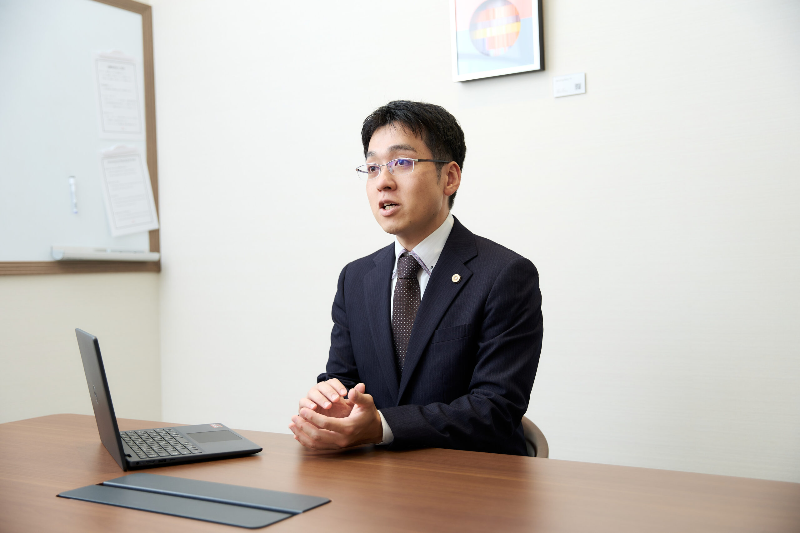代表弁護士：藤垣圭介様
